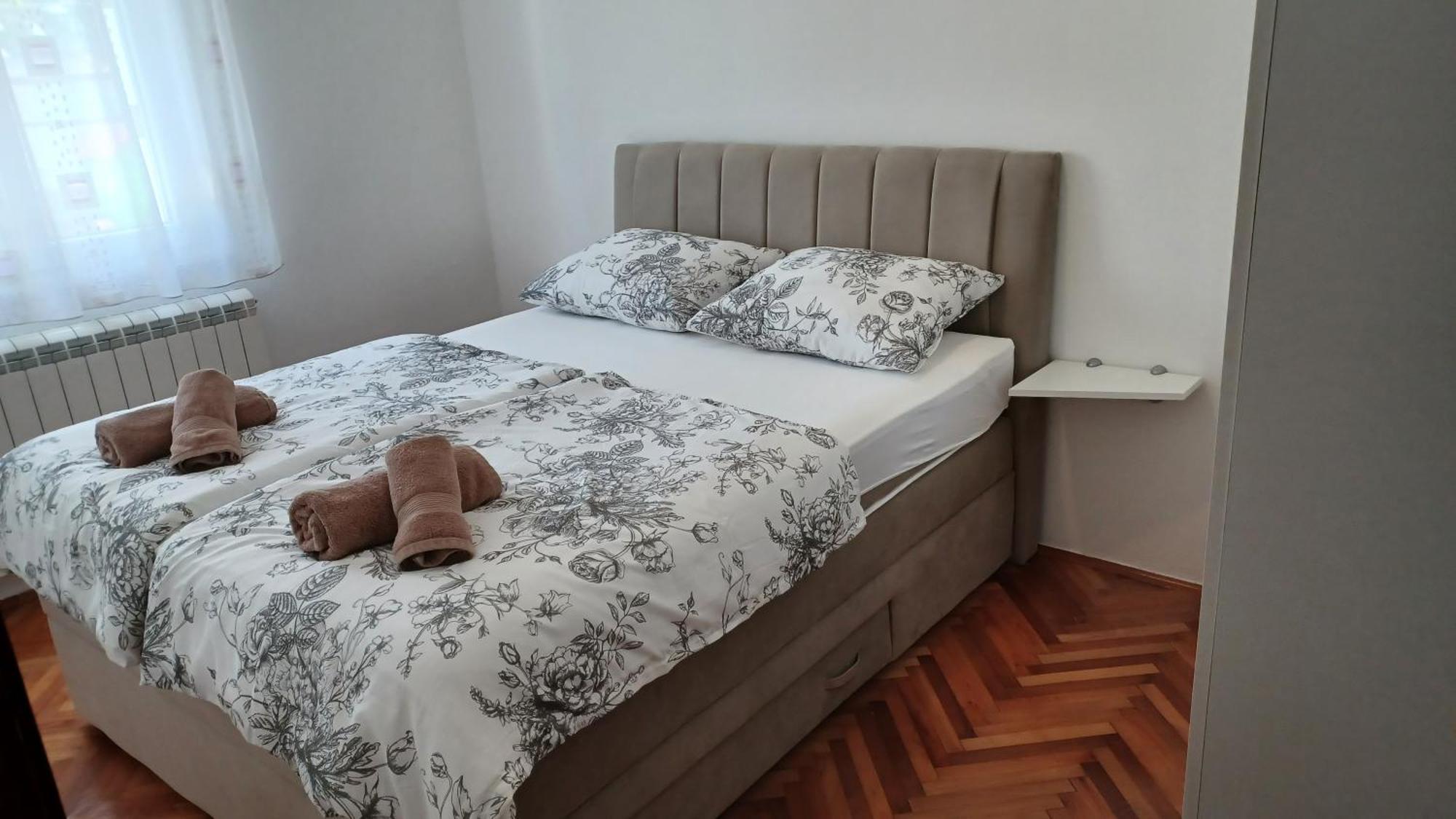 Apartments Villa Adamovic Umag Eksteriør billede