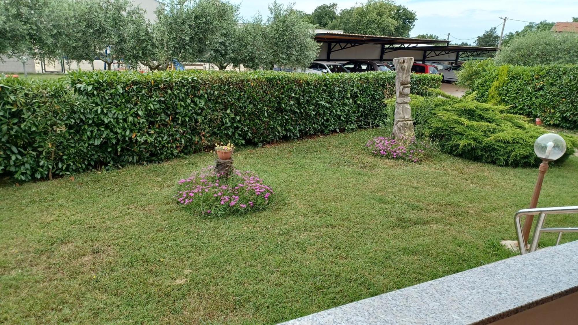 Apartments Villa Adamovic Umag Eksteriør billede