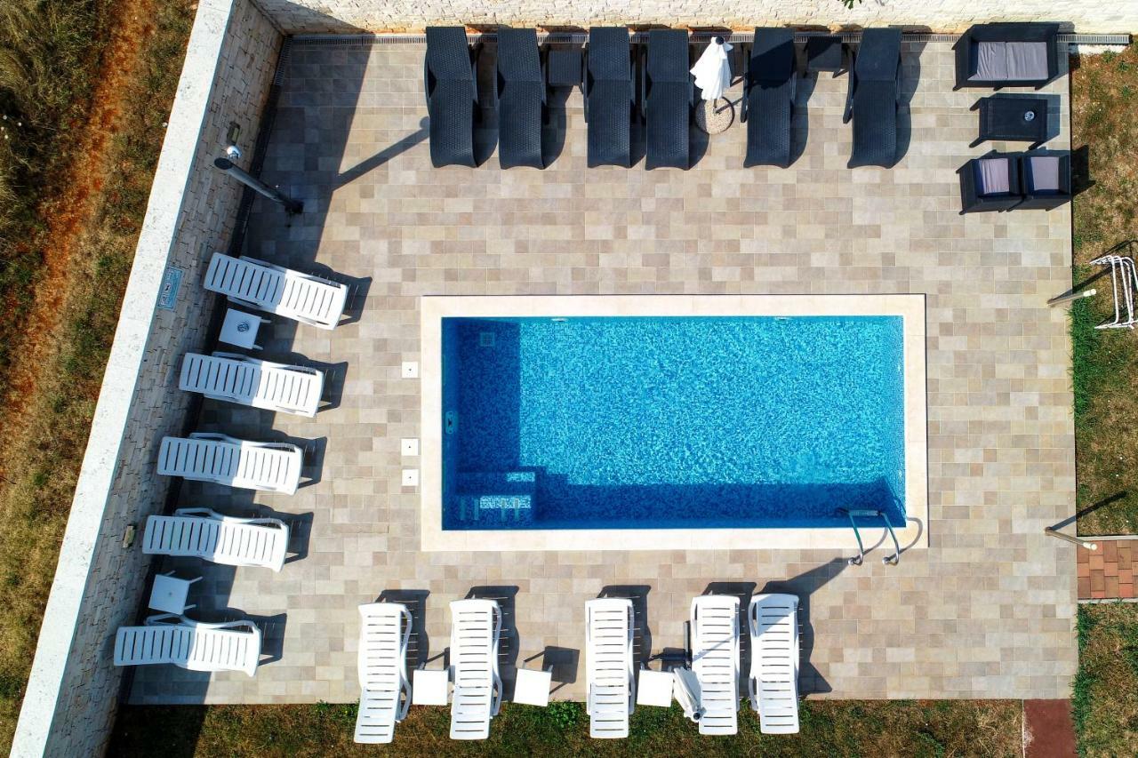 Apartments Villa Adamovic Umag Eksteriør billede