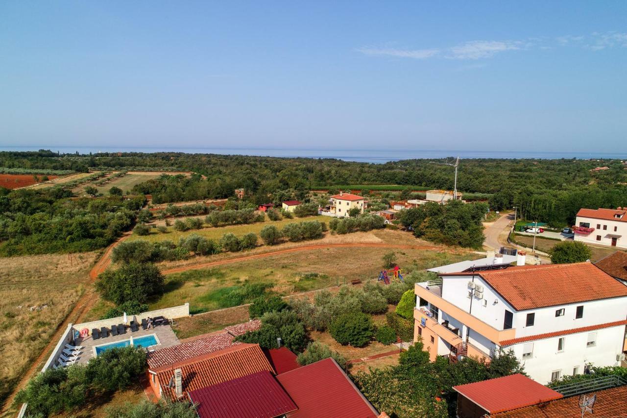 Apartments Villa Adamovic Umag Eksteriør billede